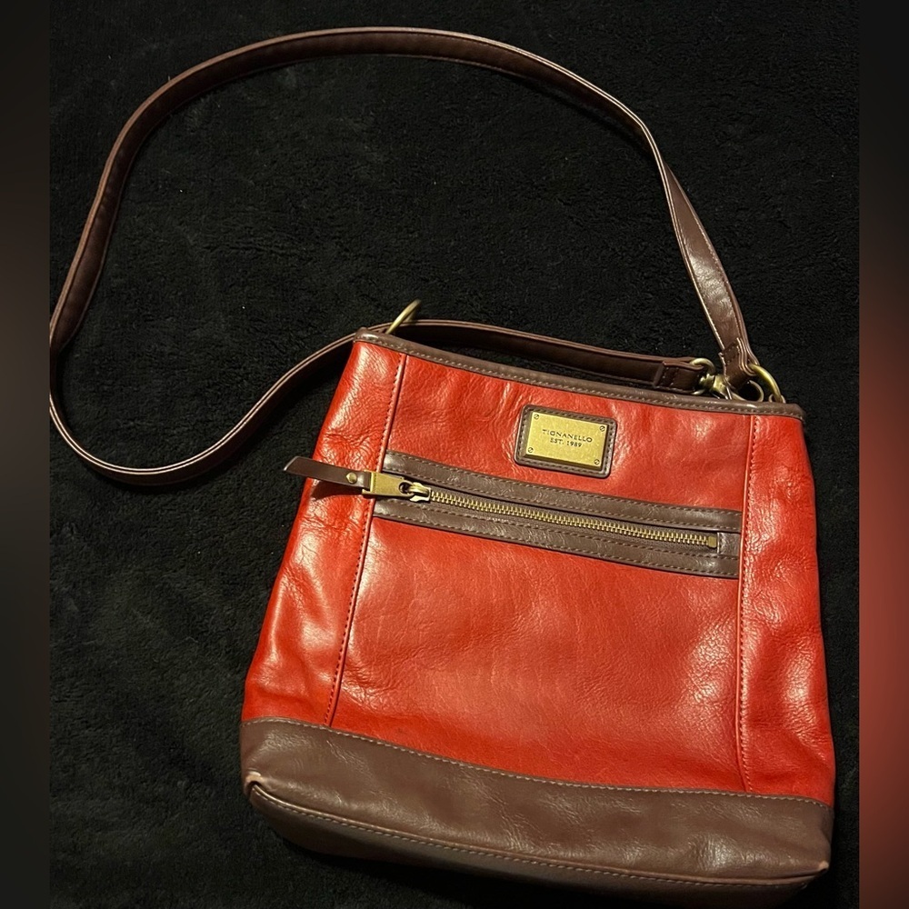 UC Tignanello Red & Brown Leather Shoulder Bag Handbag Purse - Picture 4 of 14